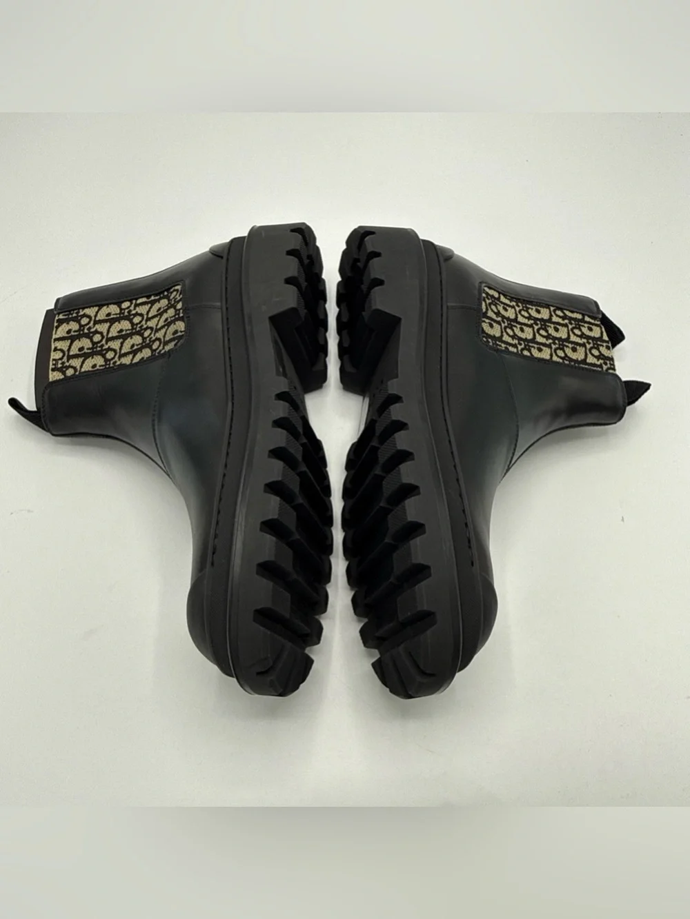 NWB Dior Explorer Chelsea Boot Black Beige Black Dior Oblique Motif SIZE 41